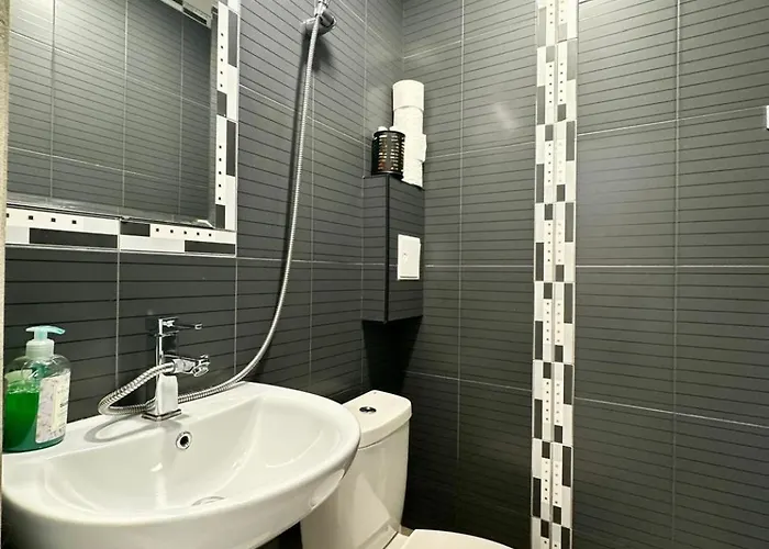 Cozy 1-bedroom Flat Apartman *