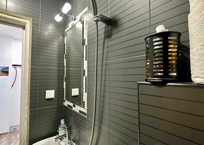 Cozy 1-bedroom Flat Apartman