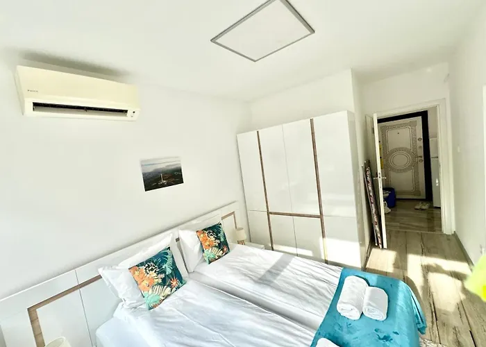 Cozy 1-bedroom Flat * Szófia